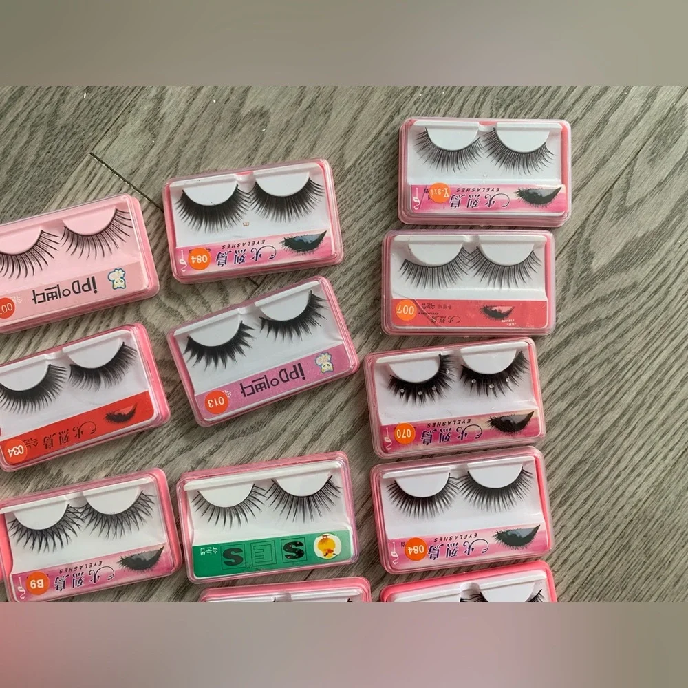 Douyin Asian Korean Natural Dramatic False Faux Black eyelashes Set 18 pairs